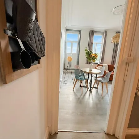 Beau 2 Pieces Climatise, Beaux Volumes Et Lumineux - Toutes Commodites - Lille Gares Direct En 30 Minutes Lägenhet
